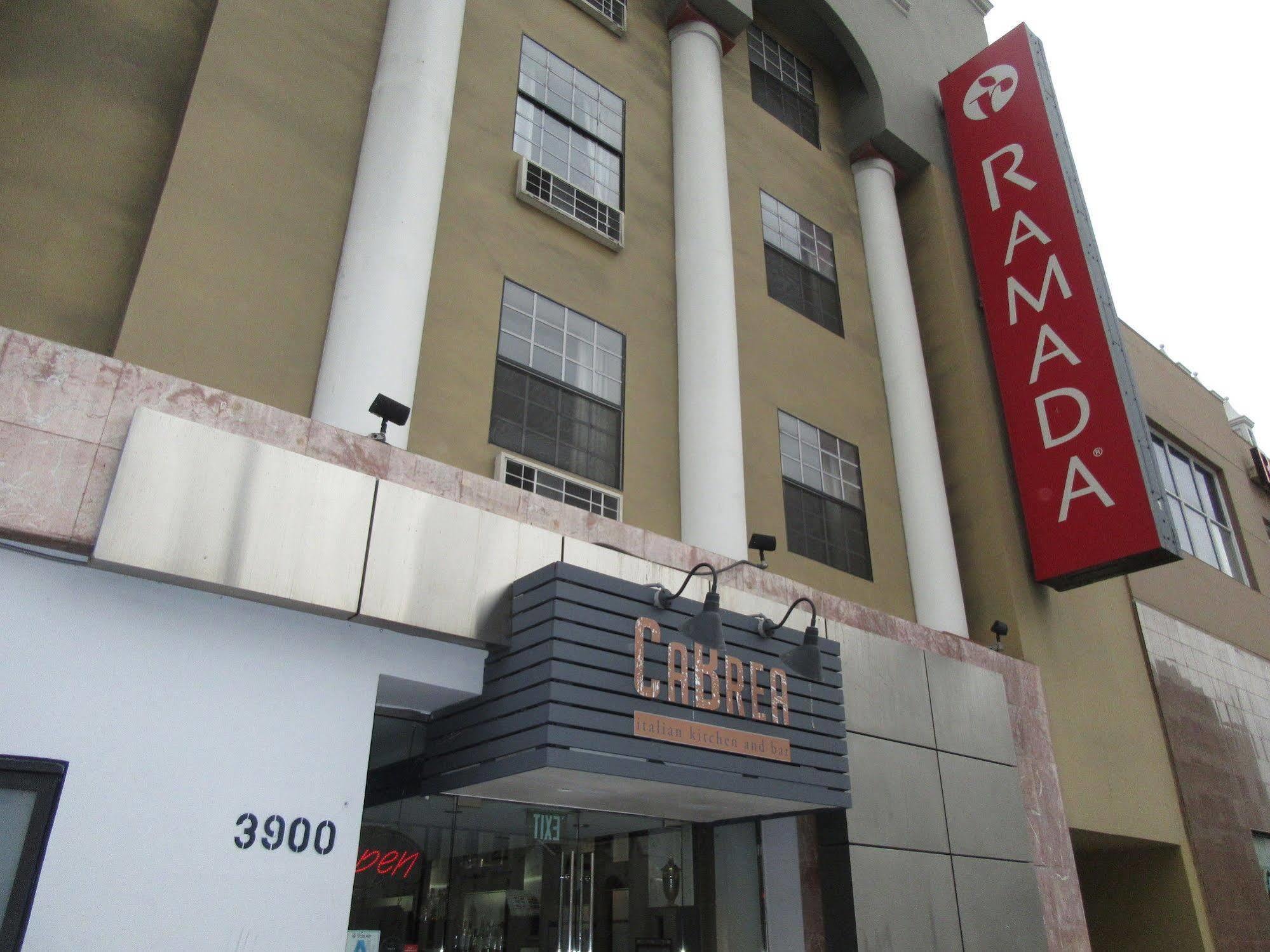 Ramada By Wyndham Los Angeles/Wilshire Center Exterior photo